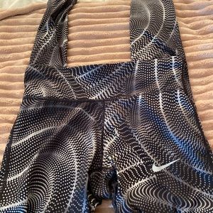 Nike leggings